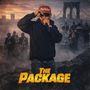 "The Package" in gelber Schrift. Musiker in dunkler Kleidung, einer mit roter Kappe im Vordergrund, Skyline im Hintergrund.