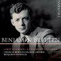 "BENJAMIN BRITTEN", "A BOY WAS BORN—A CEREMONY OF CAROLS", "CHOIR OF MERTON COLLEGE, OXFORD", "BENJAMIN NICHOLAS" in weißem Text. Schwarz-weiß Porträt eines jungen Mannes in Anzug.