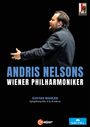 "Andris Nelsons, Wiener Philharmoniker, Gustav Mahler Symphony No. 6 in A minor." Dirigent in dunklem Anzug mit Logo.