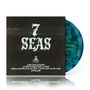 "7 Seas" steht groß auf einem Albumcover. Die Vinyl-Schallplatte daneben ist blau mit grünen Mustern. Unten ein Kraken-Symbol.