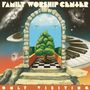 "Family Worship Center", "Only Visiting". Surrealistische Illustration: Steinbogen, Baum, Klaviertasten, Sterne und ein schwebender Krug.