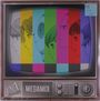 Text: "P4 Persona", "MEGAMIX". Illustration eines alten Fernsehers mit farbigen Streifen und Profilzeichnungen von Figuren.