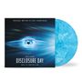 „Disclosure Day“ von Spielberg, Musik von John Williams. Ein blaues Auge in einem Lichtstrahl, blaue marmorierte Schallplatten.