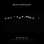 Text: Bear McCreary, So Say We All, Battlestar Galactica Live.  
Schwarzer Hintergrund mit weißen und roten Noten.