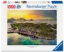"1000 Ravensburger Puzzle. Original Ravensburger Quality Since 1891." Bild eines Küstenortes bei Sonnenuntergang.