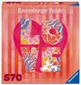 "570", "Ravensburger Puzzle". Bunte Buchstaben "LOVE" auf rosa Herz, florales Muster.