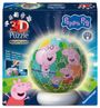 "3D Puzzle Nightlight", "Peppa Pig", LED, stabil ohne Klebstoff. Illustration: Peppa und Familie auf einem kugelförmigen Puzzle.