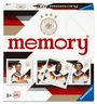 „memory“, „Deutscher Fußball-Bund“, „Ravensburger“. Fotos von drei Fußballspielern in weißen DFB-Trikots.