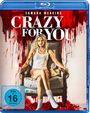 Texte: "SAMARA WEAVING", "CRAZY FOR YOU", "FSK 16". Frau in weißem Top, sitzt auf Sessel, umgeben von roten Blumen.