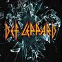 "Def Leppard" in roter, stilisierter Schrift auf zerbrochenem Glas.
