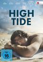 "High Tide" in großen Buchstaben. Ein Mann liegt am Strand, schaut nachdenklich. FSK 16 Logo unten links.