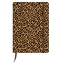 Ein Notizbuch mit einem Leopardenmuster in Braun- und Schwarztönen und einem elastischen Verschlussband.