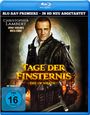 BLU-RAY-PREMIERE, IN HD NEU ABGETASTET, Christophe Lambert, TAGE DER FINSTERNIS, FSK 16, Mann mit Schwert in mittelalterlichem Outfit.