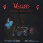"Warlord Video Soundtrack. And the Cannons of Destruction have begun..." - Bühne mit Musikern und Nebel.