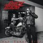 "Dirty Tricks" und "Not Gonna Stop" in roter Schrift, Person auf Motorrad, andere Person rauchend. Schwarz-weiß gehalten.