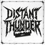 „DISTANT THUNDER DEMO I“ in markantem Schriftstil. Eine Rasierklinge und Stacheldraht-Rahmen ergänzen das Design.