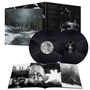 Text auf dem Albumcover: "Abaoth". Zwei Schallplatten und ein Booklet mit düsteren Bildern liegen daneben.