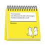 Ein gelber Postkartenkalender mit der Aufschrift "Tove Jansson, Die Mumins für alle Lebenslagen, Postkartenkalender 2028, Reclam". Darunter zwei tanzende Illustrationen der Mumins.
