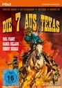 „DIE 7 AUS TEXAS“ in großen gelben Buchstaben. Männer auf Pferden, bewaffnet und in Cowboy-Kleidung. FSK 16.