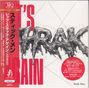Japanischer Text links in Rot. Mittig graue, schmelzende Buchstaben "CRACK". Unten rechts schwarze Schrift "Stick Men".