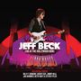 "Jeff Beck Live at the Hollywood Bowl" steht groß in der Mitte. Ein Gitarrist spielt vor einer großen, beleuchteten Bühne.