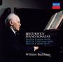 Text: "BEETHOVEN PIANO SONATAS No.30 Op.109, No.31 Op.110, No.32 Op.111, Wilhelm Backhaus." Ein Pianist spielt Klavier.