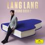 Text: "LANG LANG PIANO BOOK 2". Ein Mann lehnt an einem Buch in Form eines Flügels. Unten ein gelbes Logo.
