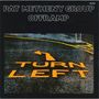"PAT METHENY GROUP OFFRAMP" zeigt gelbe Fahrbahnmarkierungen mit "TURN LEFT" und einem Pfeil nach links auf Asphalt.