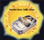 Text: "beastie boys: hello nasty". Drei Personen in einer offenen Metallbox, die einer Sardinendose ähnelt, vor einer gelben Sonne.
