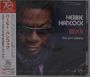 "Herbie Hancock, River, the joni letters" steht rechts. Links ist ein vertikaler japanischer Textstreifen. Eine Person mit Sonnenbrille.