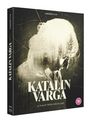 "KATALIN VARGA. A film by Peter Strickland." Ein Schwarz-Weiß-Bild, zeigt eine Frau mit gesenktem Kopf.