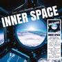 Soul Jazz Records presents INNER SPACE. Ansicht aus einer Raumstation auf die Erde.