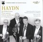 "Haydn: Die Sieben Letzte Worte unseres Erlösers am Kreuze. Vier Männer mit Streichinstrumenten lächeln freundlich."