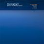 "Morning Light, Silence of a Winter's Dawn" von Rik van der Made. 
Blau verlaufender Hintergrund, Zennares-Logo unten.
