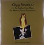 "Ziggy Stardust and The Spiders From Mars: The Motion Picture Soundtrack. 50th Anniversary Edition."  
Flammen über einem Gesicht.