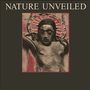 Oben steht "NATURE UNVEILED", darunter eine Illustration mit einer Darstellung Christi am Kreuz.