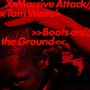Roter Text: "XxMassive Attack//", "xTom Waits/>", ">>Boots on// the Ground<<". Dunkles Bild mit Hand auf Kopf.