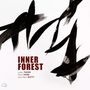 „INNER FOREST“, darunter Julien TASSIN, Erwin VANN, Jean-Marc BUTTY. Schwarze abstrakte Pinselstriche.