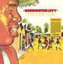 "BARRINGTON LEVY - Poor Man Style". Illustrative Szene mit Menschen, die auf einer belebten Straße tanzen.