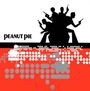 Text: "PEANUT PIE". Silhouette von vier Personen mit Pistolen über einem Stilisierten roten und weißen Muster.