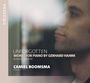 „UNFORGOTTEN: Works for Piano by Gerhard Hamm & Karel Hamm. Camiel Boomsma, Piano“ neben einem nachdenklichen Mann.