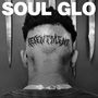 Text: "SOUL GLO" oben, "RESENTMENT" als Tattoo auf dem Hinterkopf. Der Kopf ist von hinten zu sehen, umgeben von Messern.