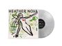Schrift: "HEATHER NOVA", "THE ORCHARD". Illustration: Frau mit ausgestreckten Armen, umgeben von grünen und gelben Linien. Platte sichtbar.