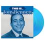 Text: "This is... Tony Bennett". Blau-tönige Illustration eines lächelnden Mannes auf einem blauen Vinyl-Cover.