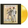 Albumtitel: "MOTT the HOOPLE All the Young Dudes". Illustration: Drei stilisierte Männer in Anzügen, gelbe Vinylplatte.
