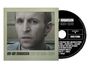 Cover und CD von Jay-Jay Johanson mit "BEST OF 1996-2026". Ein Gesicht mit ernstem Ausdruck ist abgebildet.