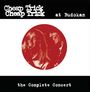 "Cheap Trick at Budokan the Complete Concert" steht im Vordergrund. Zwei fröhliche Personen sind in einem roten Kreis abgebildet.