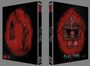 "FEAR CABIN" steht in schauriger Schrift auf einer DVD-Hülle mit düsteren Zeichnungen von Totenköpfen und einer Hütte.