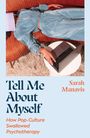 "Tell Me About Myself" und "Sarah Manavis". Person in blauem Outfit, liegt auf Couch, benutzt Laptop.