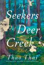 "The Seekers of Deer Creek" von Thao Thai. Ein gemaltes Waldmotiv, links eine teilweise versteckte Porträtzeichnung eines Auges.